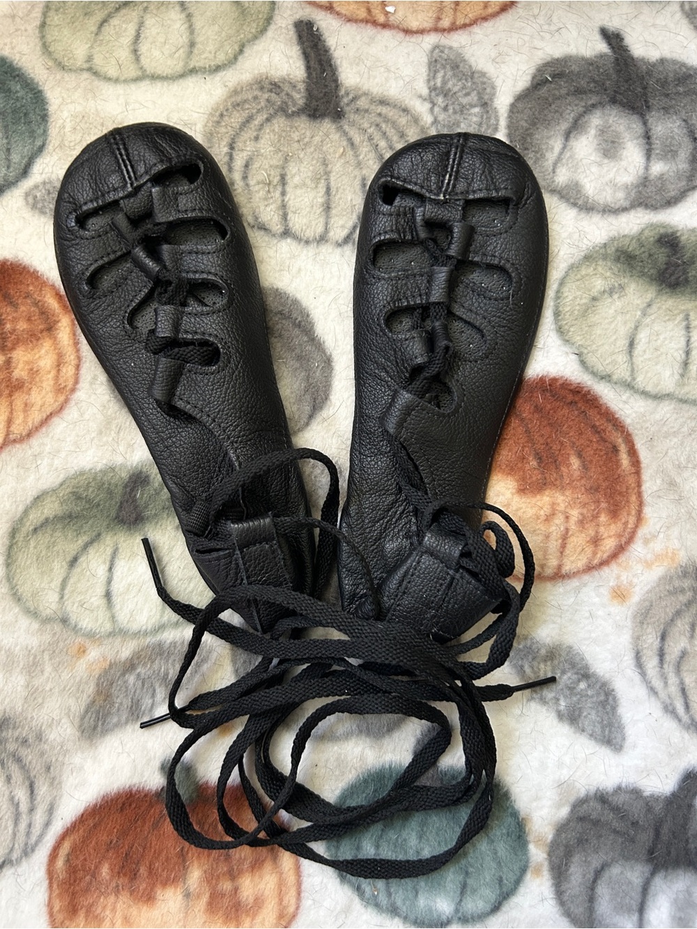 Irish Dance Gillies-Black Lace-Up Leather (child size 1)